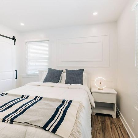 Beautiful Luxury Home Freshly Renovated With Big Yard, Seating & Grill Pad Cottage Grove Exterior foto