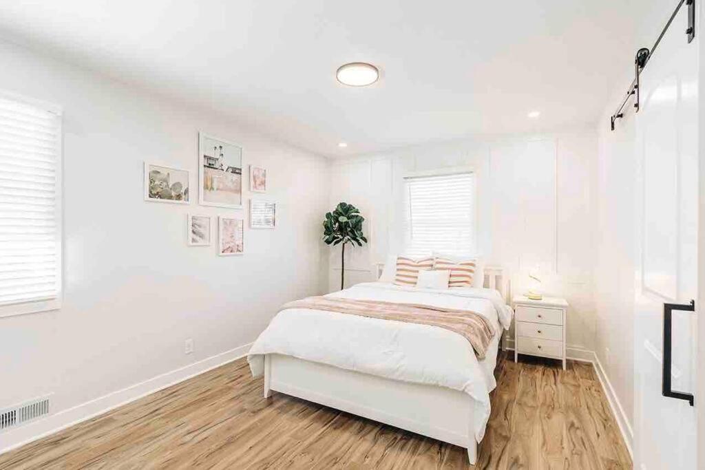 Beautiful Luxury Home Freshly Renovated With Big Yard, Seating & Grill Pad Cottage Grove Exterior foto